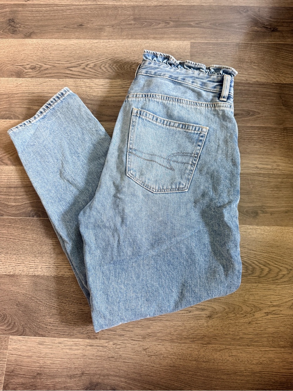 American Eagle Outfitters Ruffled Waist Band Mom Jeans